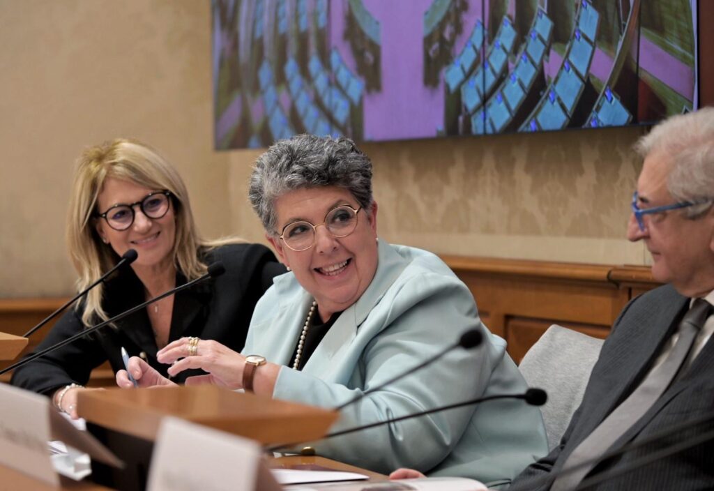 6a8408ae 0996 491c 9174 46ffb6a2afdb